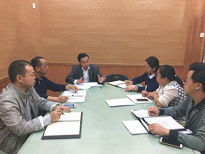 校長掛帥，齊抓共管防“校園欺凌”——深圳市龍華中英文實(shí)驗(yàn)學(xué)校召開校園欺凌專項(xiàng)工作會(huì)議