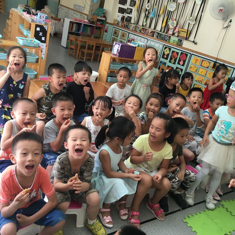 濃濃中秋情，歡樂迎國慶