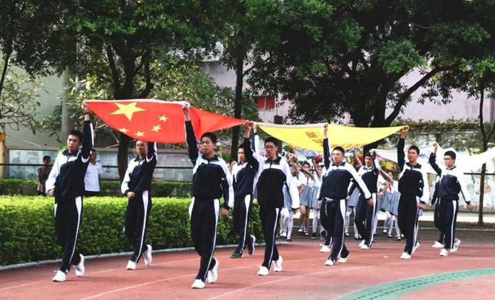 師生九月收獲滿滿，升旗儀式集體表彰