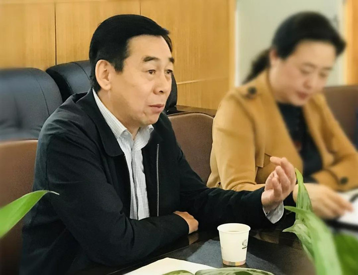 我校教育國際化特色建設(shè)迎來“區(qū)中小學(xué)特色教育實(shí)驗(yàn)學(xué)校”項(xiàng)目中期檢查